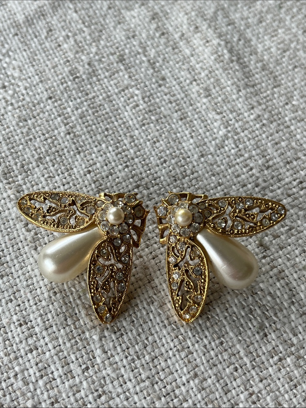 Gold tone and Pearl Drop Rhinestone Bee Earrings
